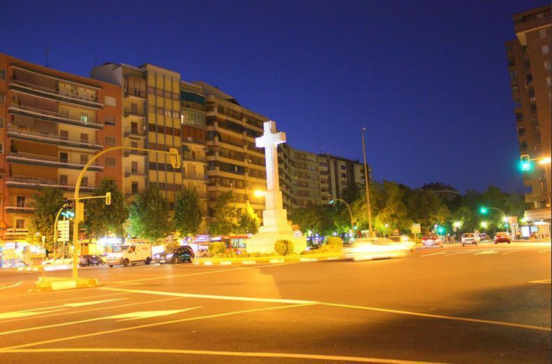 Hotel Iberia Plaza America Caces Екстериор снимка